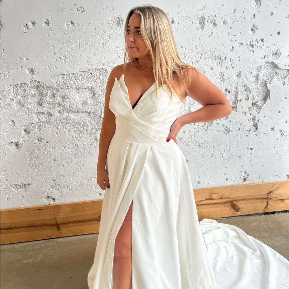 Satin white wedding dress!